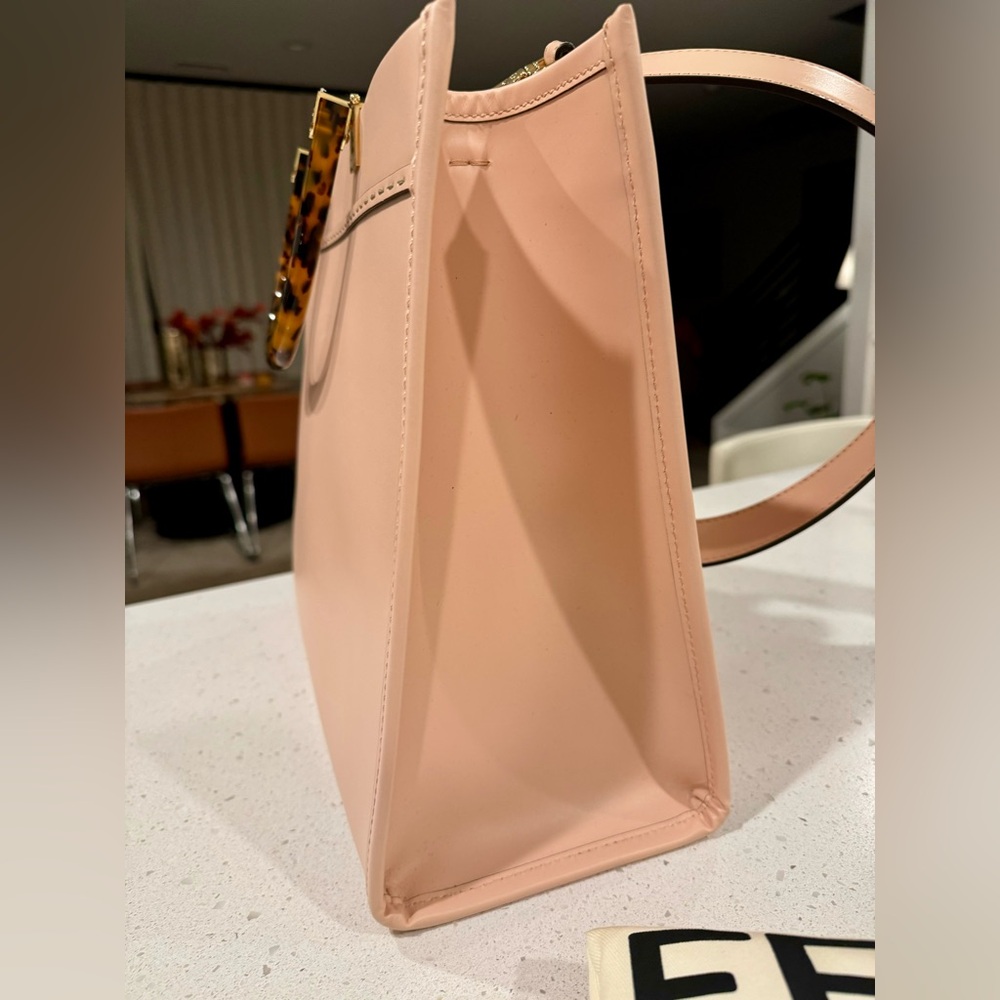 Fendi Pink Tote Bag with Tortoiseshell Effect Handles - Picture 10 of 14